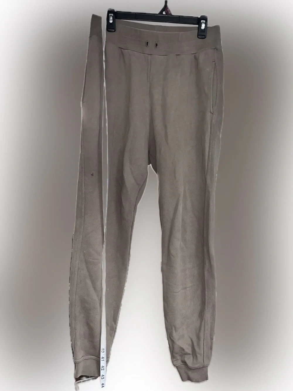 John Elliott Taupe Slim Sweatpants in gold size 4 euc joggers sweats vintage